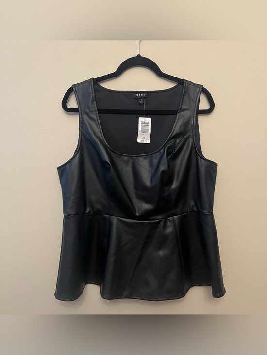 torrid Tops - NWT Torrid Faux Leather Sleeveless Peplum Top Women's Size 1X 14-16 Black